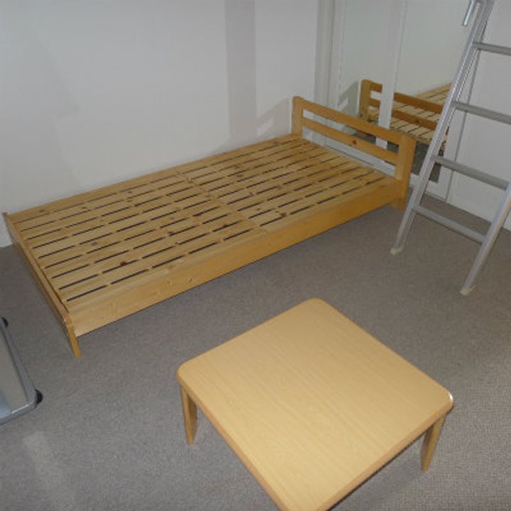 レオパレスウイング105の居間