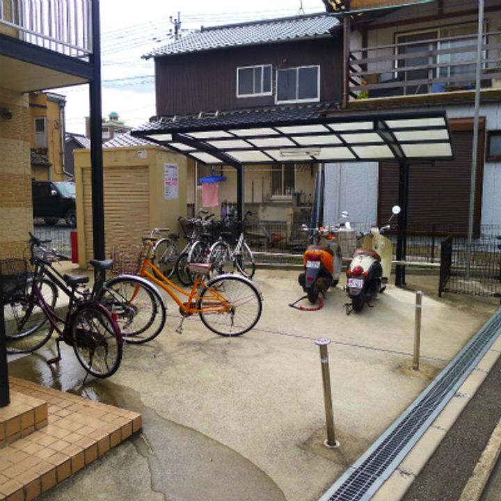 レオパレスドミール横田Ⅱ107の外観