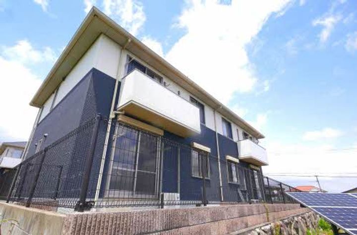 福岡県飯塚市川津の賃貸アパートの外観