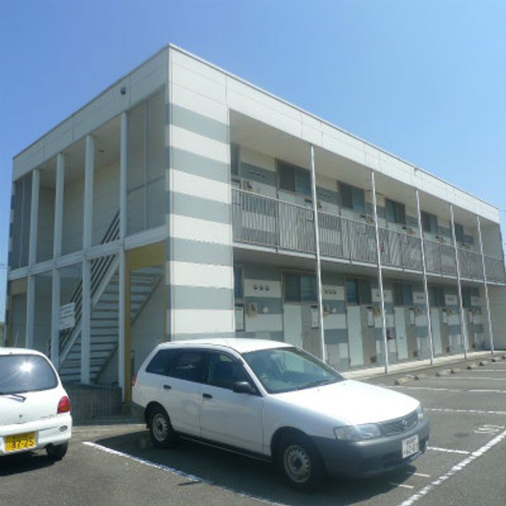 レオパレスウイング105の外観