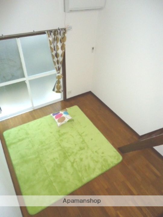 福岡県福岡市西区姪の浜3丁目の賃貸アパートの居間