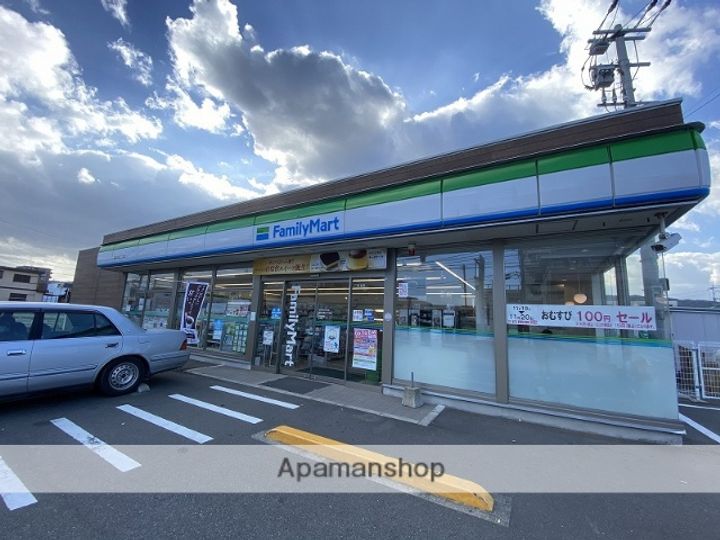 リアル・Mの周辺