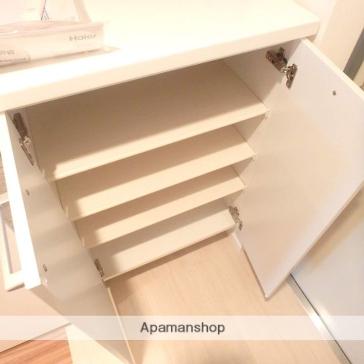 WEST AVALON九大前の内装