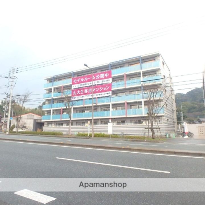 WEST AVALON九大前の外観