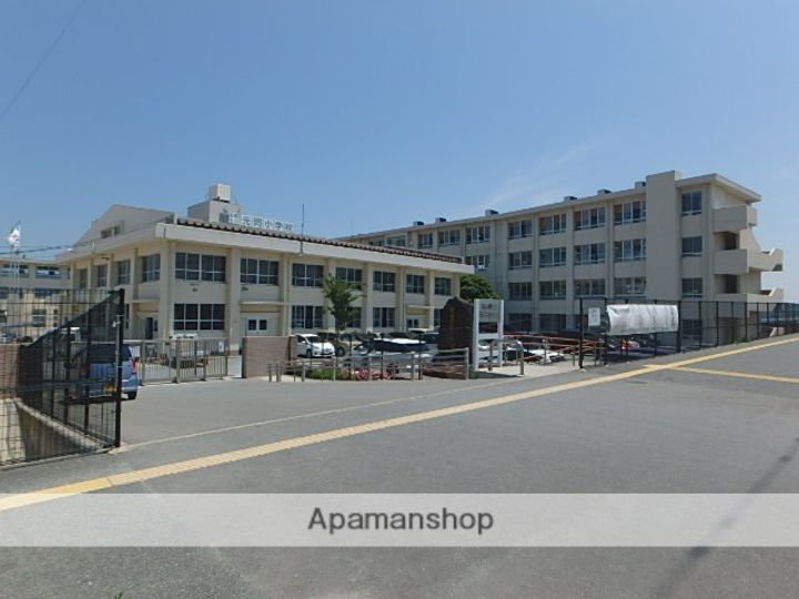 WEST AVALON九大前の周辺