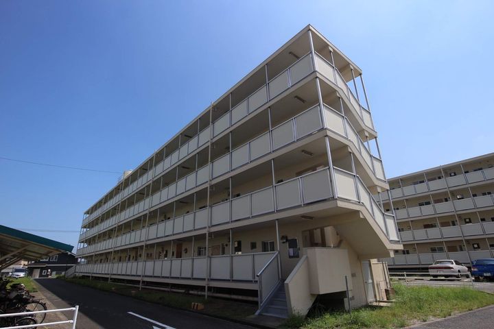 ビレッジハウス前原1号棟0301の外観