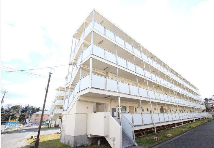 ビレッジハウス前原1号棟0301の外観