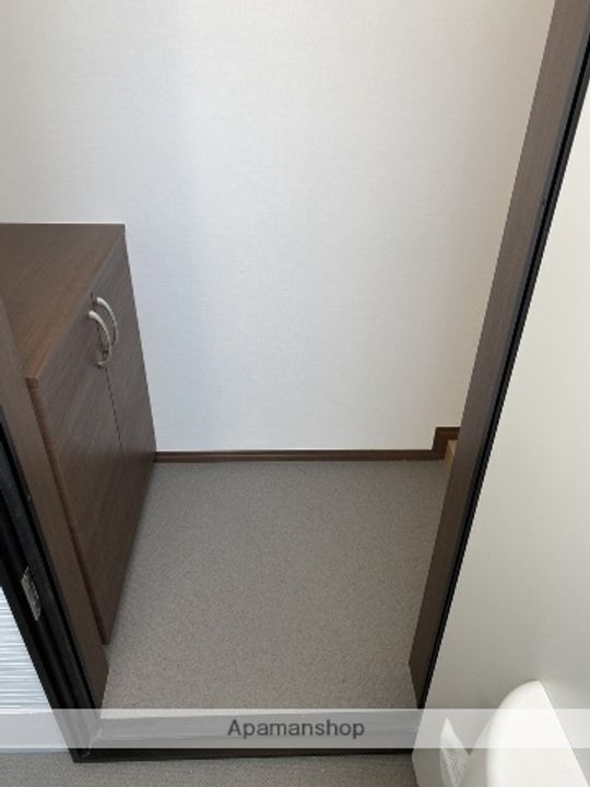 PREVOYANCE前原中央の玄関