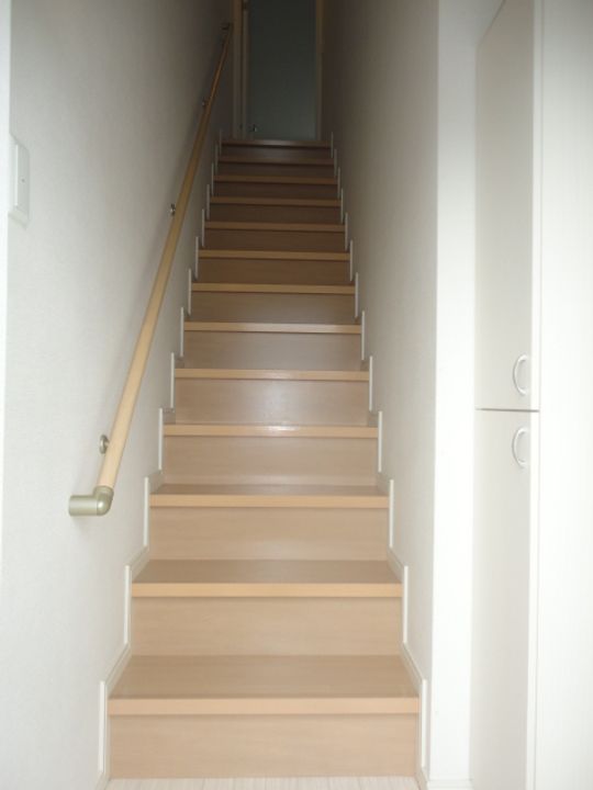 佐賀県鳥栖市藤木町の賃貸アパート210の玄関