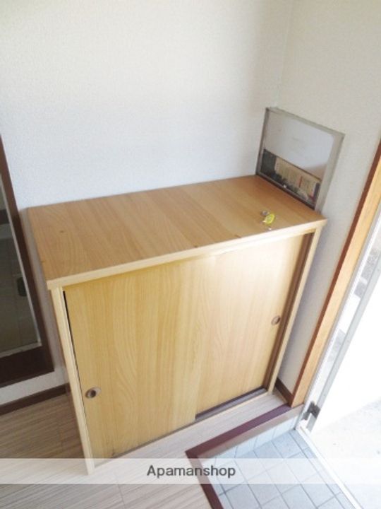 佐賀県鳥栖市西新町の賃貸アパートD202の玄関