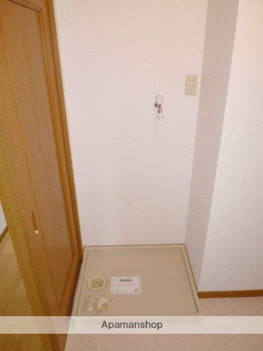 佐賀県鳥栖市原古賀町の賃貸アパートB203の内装
