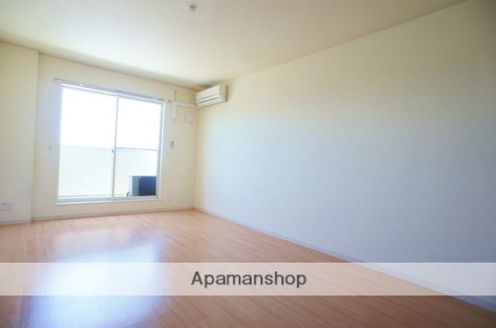 福岡県朝倉市牛木の賃貸アパート211の居間