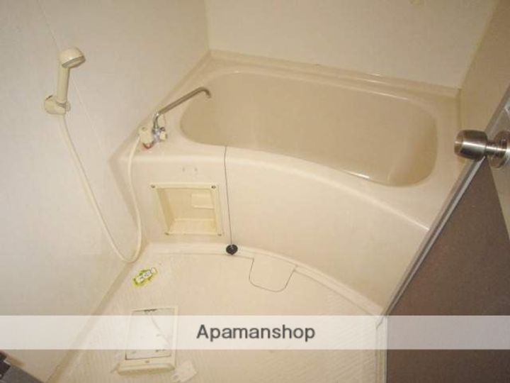 福岡県筑紫野市大字筑紫の賃貸アパートの風呂