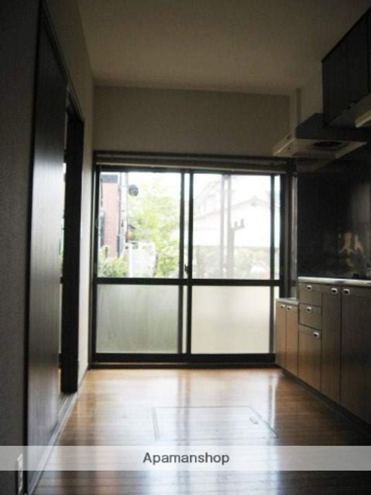 福岡県久留米市小森野1丁目の賃貸アパート105の居間