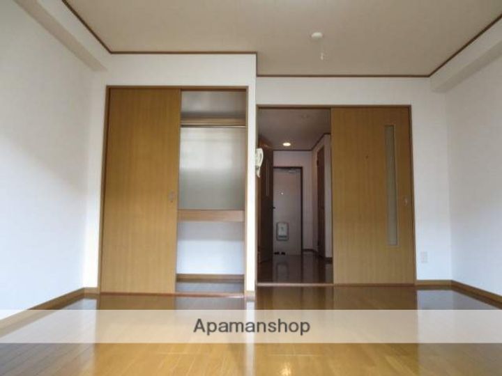 福岡県久留米市宮ノ陣2丁目の賃貸アパート202の居間