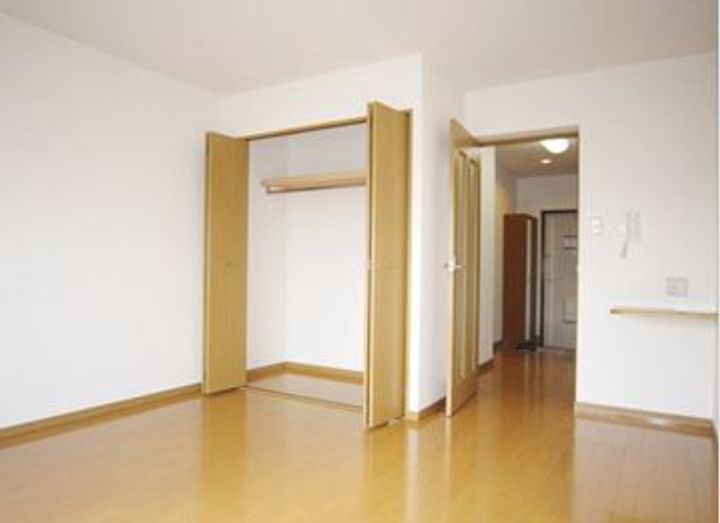 福岡県筑紫野市大字永岡の賃貸マンション302の居間