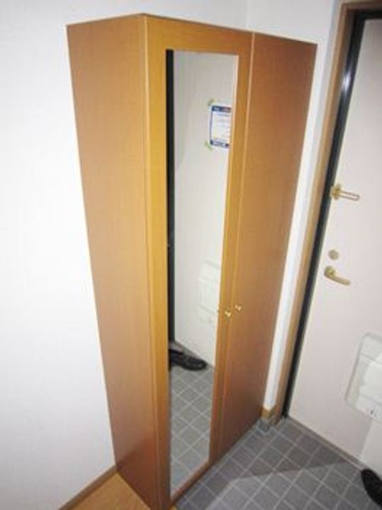 福岡県筑紫野市大字永岡の賃貸マンション302の玄関