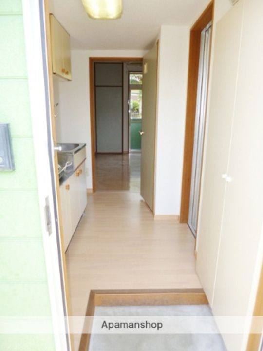 福岡県筑紫野市紫2丁目の賃貸アパート203の玄関