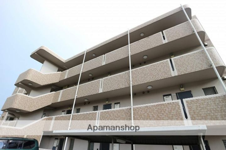 佐賀県鳥栖市山浦町の賃貸マンション103の外観