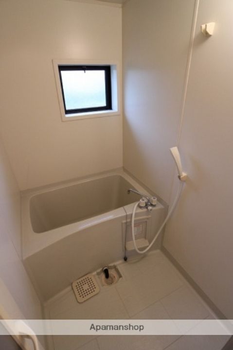 福岡県小郡市美鈴が丘4丁目の賃貸アパート102の風呂