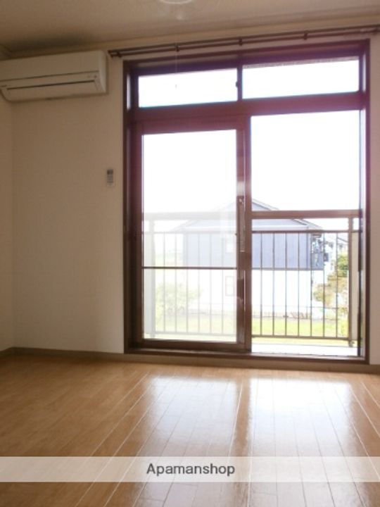 シティハイムフローラ204の居間