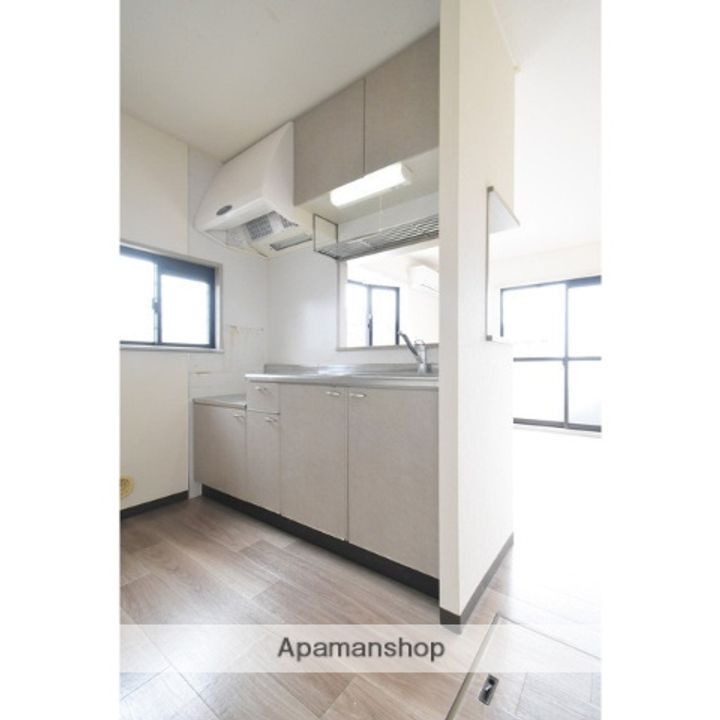 佐賀県三養基郡みやき町大字原古賀の賃貸アパート102のキッチン