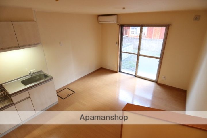 セントラルカーサA棟202の居間