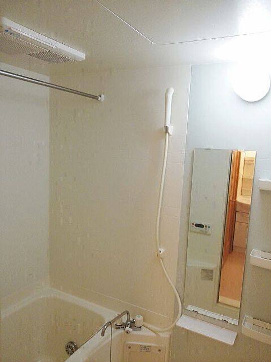 モンターニュAの風呂