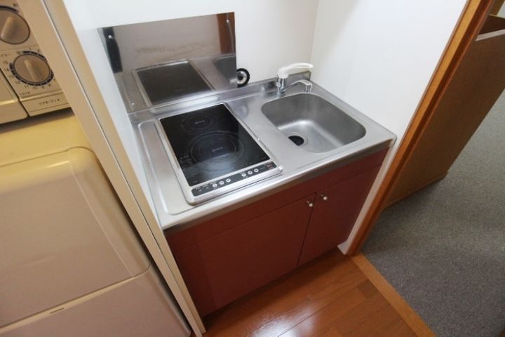 レオパレスエターナル107のキッチン