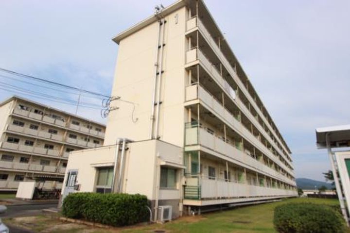 ビレッジハウス瀬高1号棟の外観