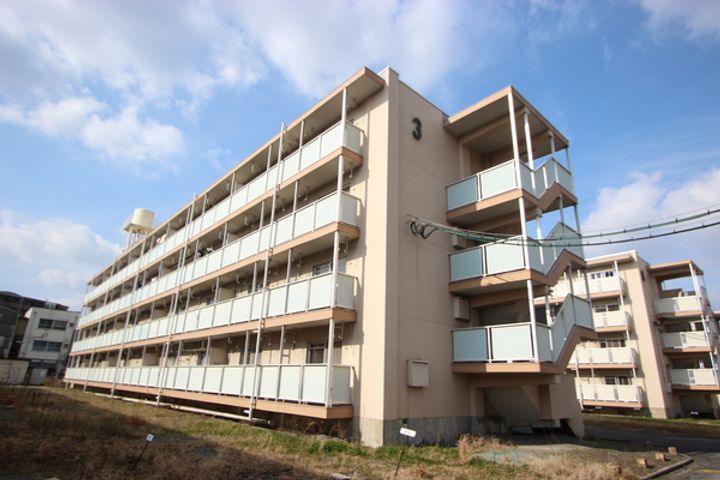 ビレッジハウス則松3号棟0402の外観