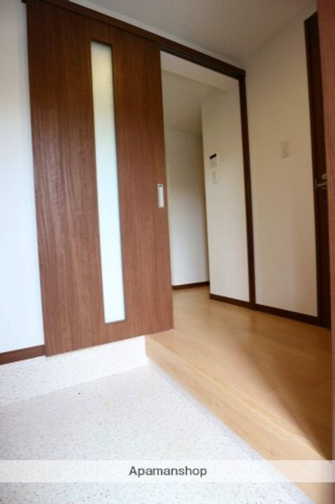 カーサグランデ201の玄関