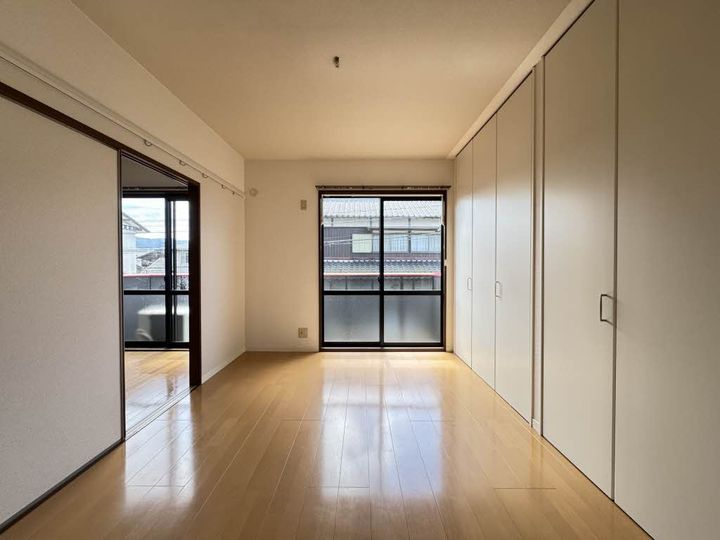 福岡県久留米市北野町今山の賃貸アパート201の内装