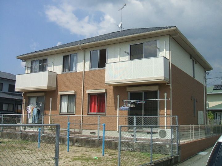 佐賀県鳥栖市萱方町の賃貸アパート202の外観