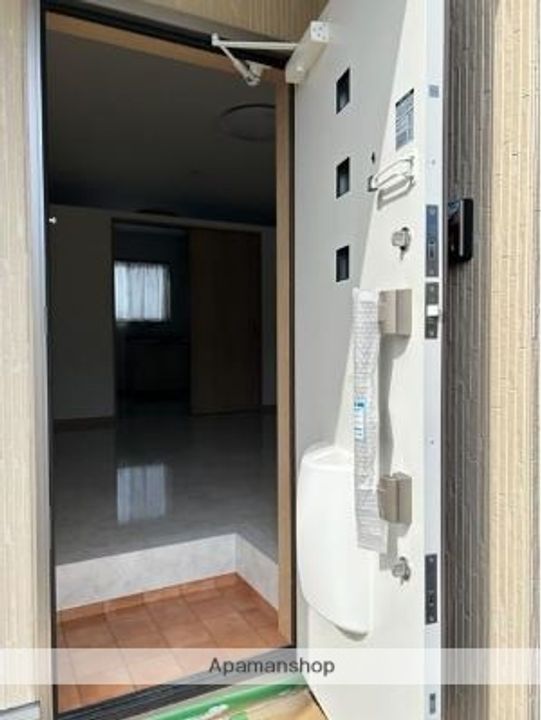福岡県久留米市田主丸町石垣の賃貸アパート204の玄関
