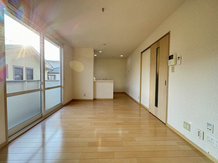 佐賀県鳥栖市今泉町の賃貸アパート202の居間