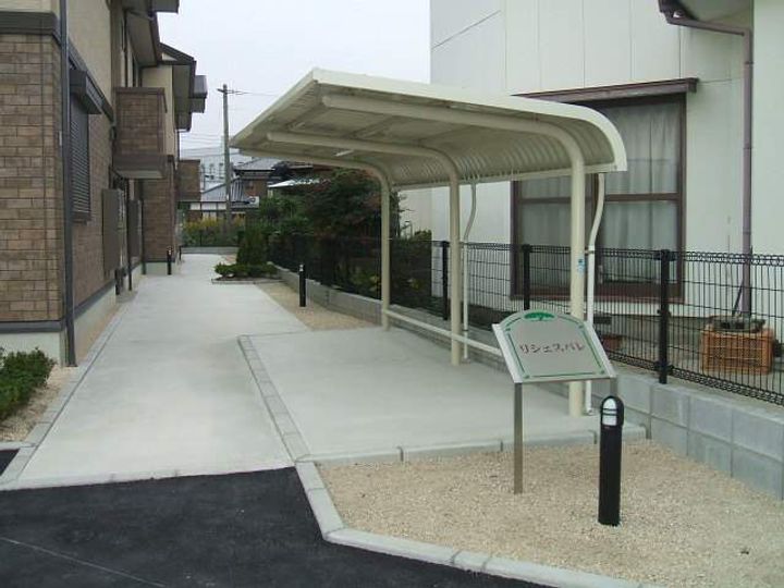 リシェスパレの外観