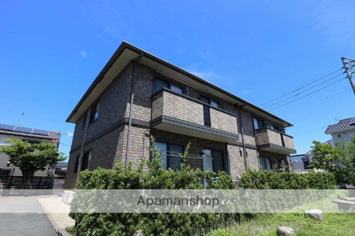 カトルセゾンB203の外観