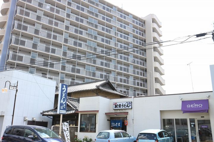 プレジデント正弥小郡の外観