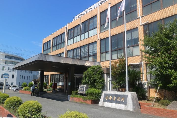 プレジデント正弥小郡の周辺