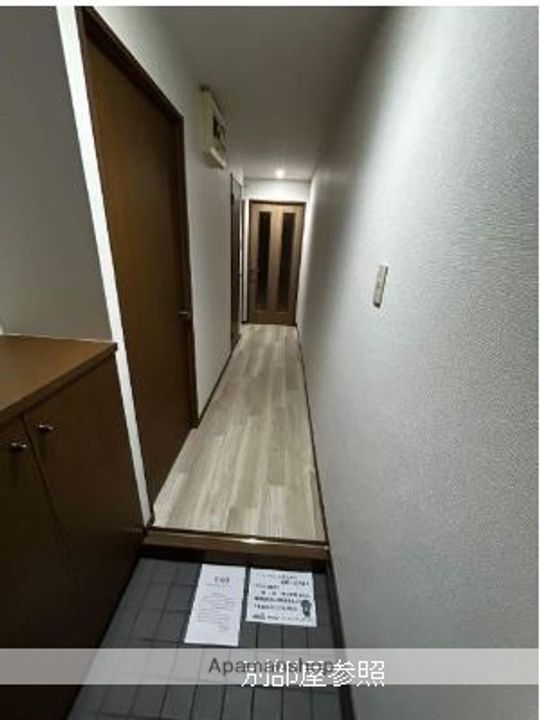 プリムヴェール愛宕の玄関