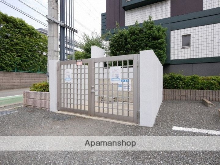 バルザックコロニーのその他画像