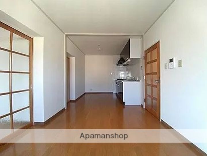 第1吉安ビル303.の居間