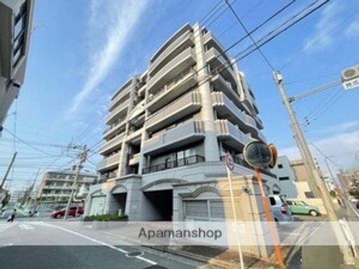 エステートモア鳥飼408の外観