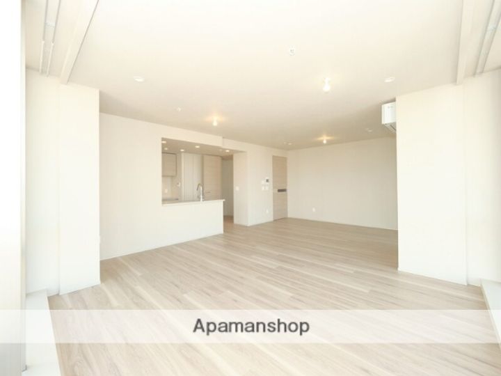 BRILLIATOWER西新909の居間