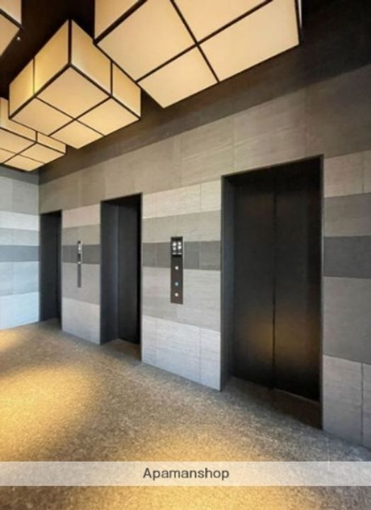 BRILLIATOWER西新909の外観