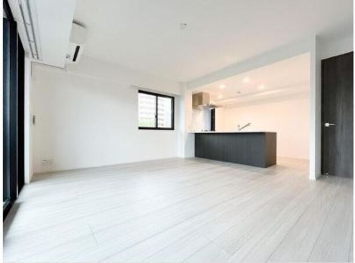 SーRESIDENCE百道AUREATEの居間