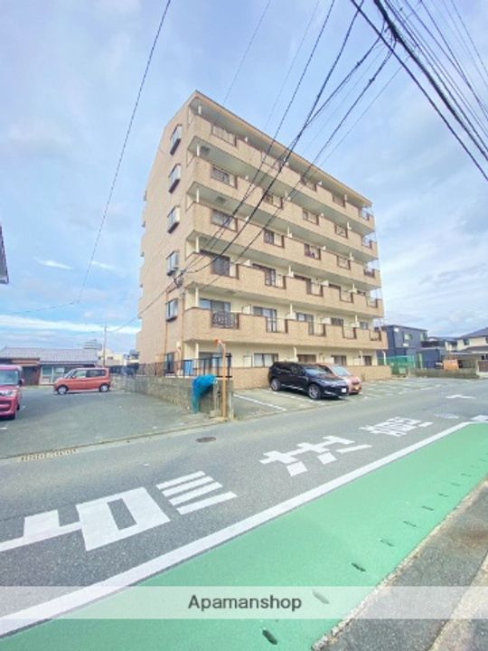 クラウンⅡ津福の外観