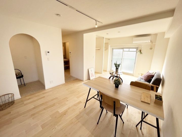 グリーンマンション中央町の居間