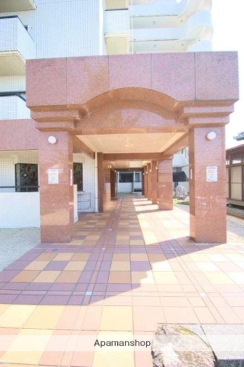 グランドシャルマン703の外観